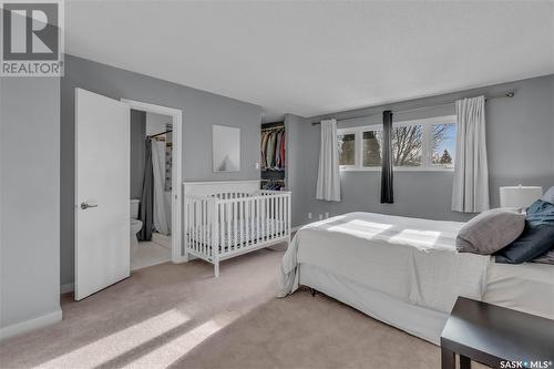 4758 Queen Street, Regina, SK - Indoor Photo Showing Bedroom