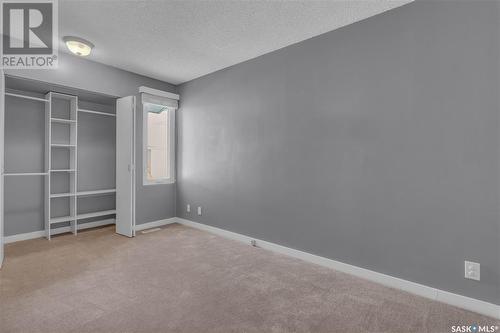 4758 Queen Street, Regina, SK - Indoor Photo Showing Other Room