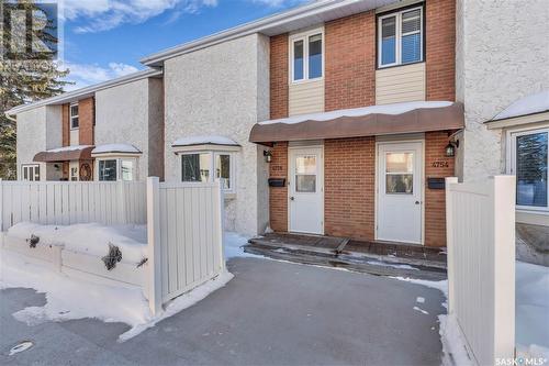 4758 Queen Street, Regina, SK - Outdoor