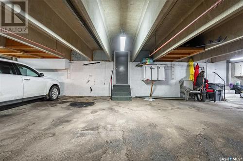 4758 Queen Street, Regina, SK - Indoor Photo Showing Garage