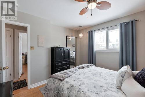 904 Osgoode Drive, London, ON - Indoor Photo Showing Bedroom