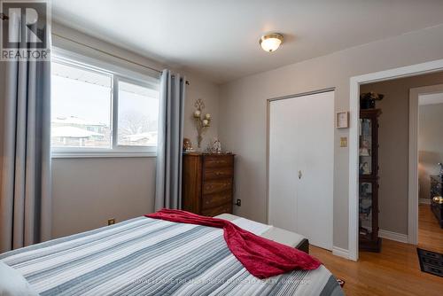 904 Osgoode Drive, London, ON - Indoor Photo Showing Bedroom