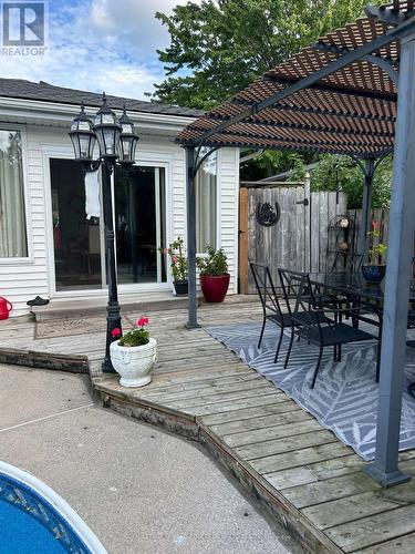 904 Osgoode Drive, London, ON - Outdoor With Deck Patio Veranda