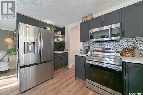 1707 Clive Bay E, Regina, SK - Indoor Photo Showing Kitchen With Stainless Steel Kitchen