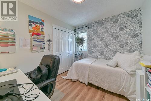 1707 Clive Bay E, Regina, SK - Indoor Photo Showing Bedroom