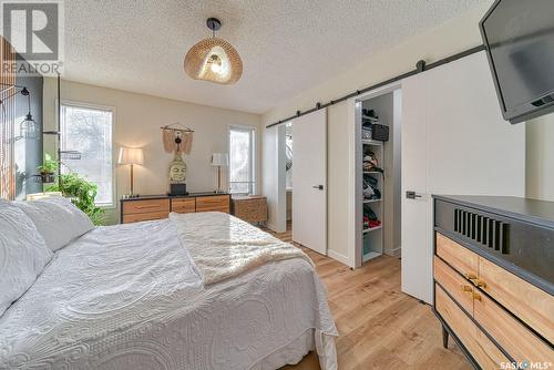 1707 Clive Bay E, Regina, SK - Indoor Photo Showing Bedroom