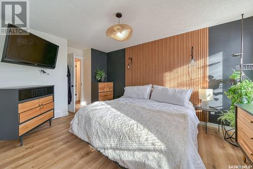 1707 Clive Bay E, Regina, SK - Indoor Photo Showing Bedroom