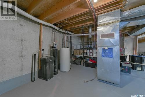 1707 Clive Bay E, Regina, SK - Indoor Photo Showing Basement