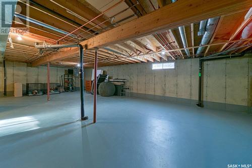 1707 Clive Bay E, Regina, SK - Indoor Photo Showing Basement