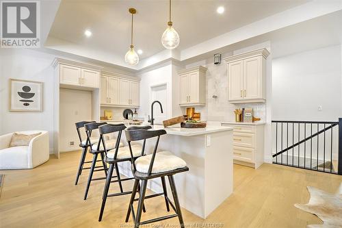 95 Mulberry Court, Amherstburg, ON - Indoor Photo Showing Kitchen With Upgraded Kitchen