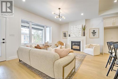 95 Mulberry Court, Amherstburg, ON - Indoor Photo Showing Living Room With Fireplace
