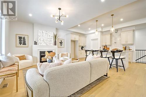 95 Mulberry Court, Amherstburg, ON - Indoor Photo Showing Living Room With Fireplace