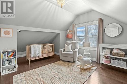 377 East 16Th Street, Hamilton, ON - Indoor Photo Showing Bedroom