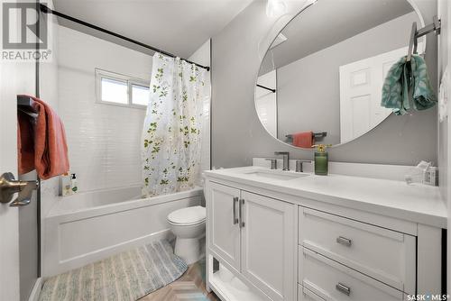 70 Straub Crescent, Regina, SK - Indoor Photo Showing Bathroom