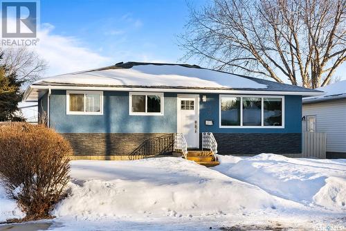 70 Straub Crescent, Regina, SK - Outdoor