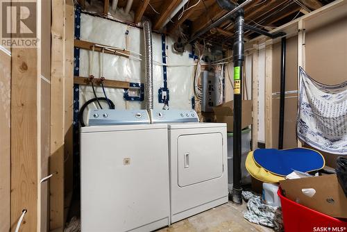 70 Straub Crescent, Regina, SK - Indoor Photo Showing Laundry Room