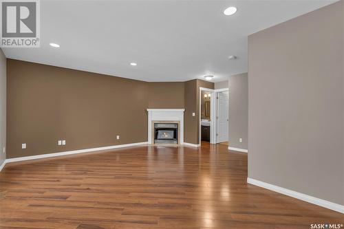 530 Blackthorn Crescent, Saskatoon, SK - Indoor With Fireplace