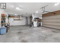 Triple Garage - 