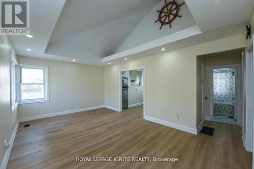 266 Adair Avenue N, Hamilton, ON - Indoor Photo Showing Other Room