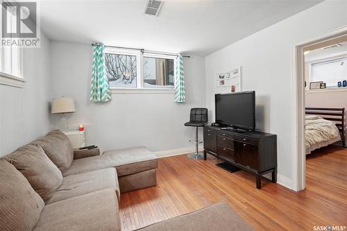 1208 Cairns Avenue, Saskatoon, SK - Indoor Photo Showing Living Room