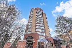 605 - 25 FAIRVIEW ROAD W  Mississauga, ON L5B 3Y8