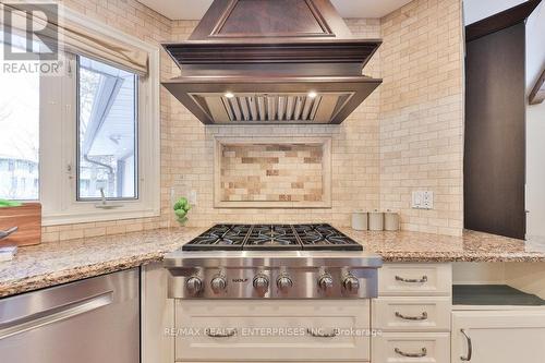 438 Temagami Crescent, Mississauga, ON - Indoor Photo Showing Kitchen