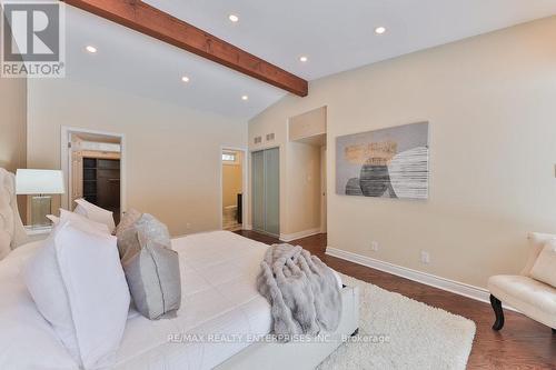 438 Temagami Crescent, Mississauga, ON - Indoor Photo Showing Bedroom