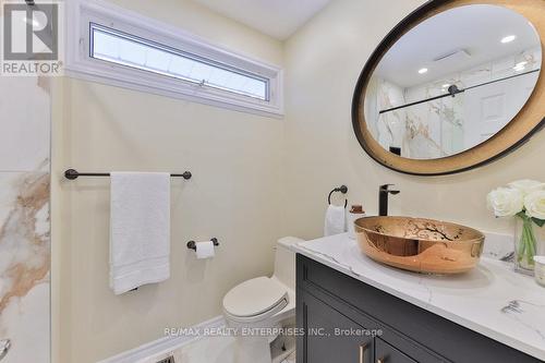 438 Temagami Crescent, Mississauga, ON - Indoor Photo Showing Bathroom