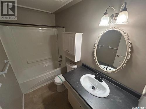 171 Cooper Crescent, Regina, SK - Indoor Photo Showing Bathroom