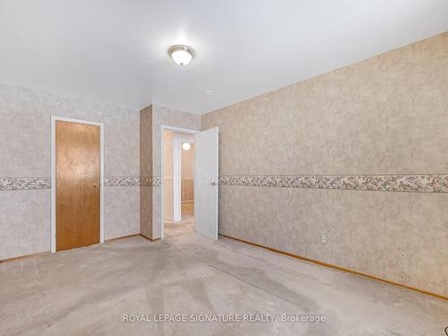 3289 Klaiman Dr, Mississauga, ON - Indoor Photo Showing Other Room