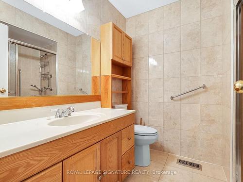 3289 Klaiman Dr, Mississauga, ON - Indoor Photo Showing Bathroom