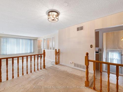 3289 Klaiman Dr, Mississauga, ON - Indoor Photo Showing Other Room