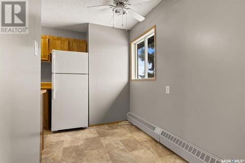 305 35 Alport Crescent, Regina, SK - Indoor