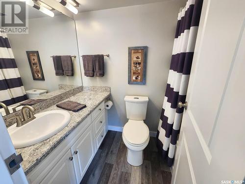 908 3520 Hillsdale Street, Regina, SK - Indoor Photo Showing Bathroom