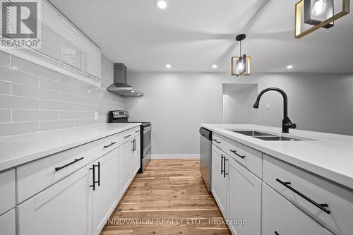 925 Elsett Drive, Ottawa, ON - Indoor Photo Showing Kitchen With Double Sink