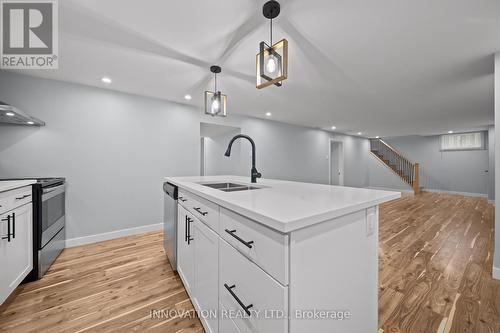 925 Elsett Drive, Ottawa, ON - Indoor Photo Showing Kitchen With Double Sink