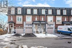 13 - 2220 QUEENSWAY DRIVE  Burlington, ON L7R 3T1