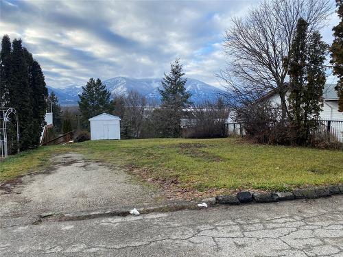 601 7Th Avenue, Creston, BC 