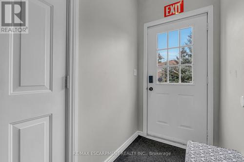 82 Rymal Road E, Hamilton, ON - Indoor Photo Showing Other Room