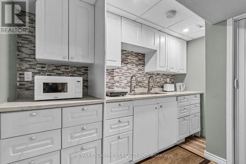 82 Rymal Road E, Hamilton, ON - Indoor Photo Showing Kitchen