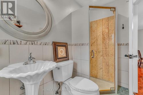 82 Rymal Road E, Hamilton, ON - Indoor Photo Showing Bathroom