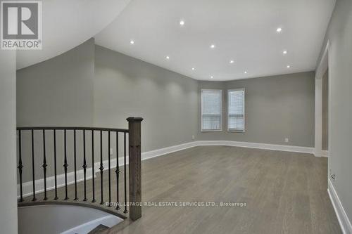 4584 Glastonbury Place, Mississauga, ON - Indoor Photo Showing Other Room