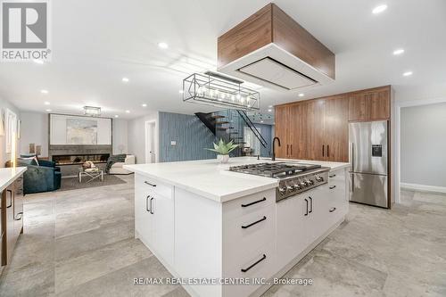 1204 West 5Th Street, Hamilton, ON - Indoor Photo Showing Kitchen With Upgraded Kitchen