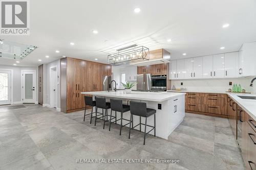 1204 West 5Th Street, Hamilton, ON - Indoor Photo Showing Kitchen