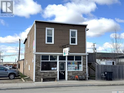 104 2Nd Avenue W, Biggar, SK 