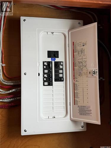 104 2Nd Avenue W, Biggar, SK 