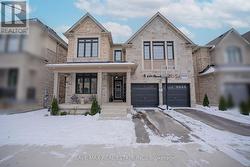 449 THORNBORROW COURT  Milton, ON L9E 1T4