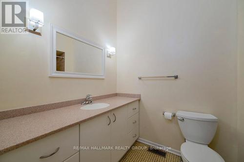 273 Bruyere Street, Ottawa, ON - Indoor Photo Showing Bathroom