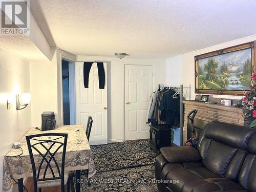 9 Sledman Street, Mississauga, ON - Indoor Photo Showing Other Room