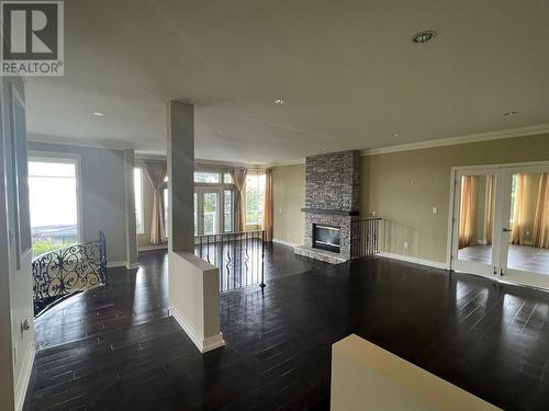 3823 Marine Drive, West Vancouver, BC - Indoor With Fireplace